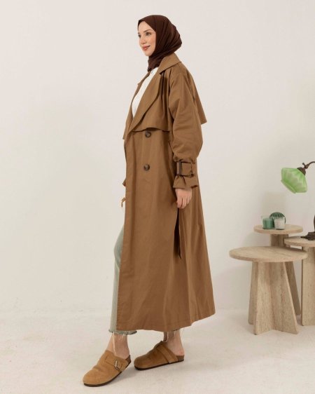 ترنش كوت باللون العسلي