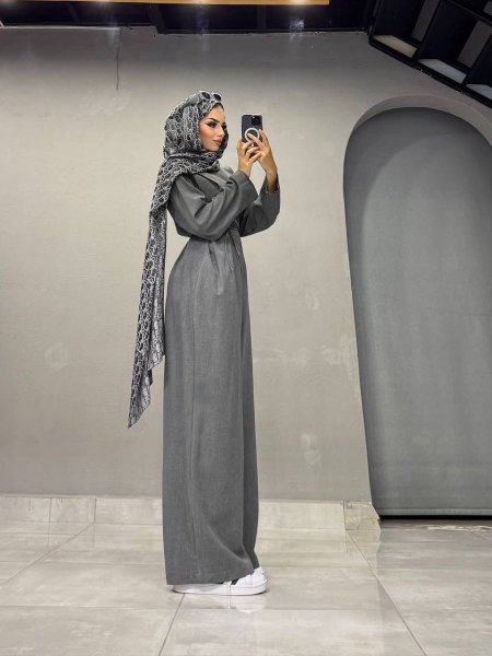 افرهول باللون الرمادي